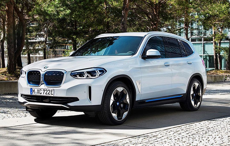 BMW anunță că producția lui iX3 va începe în vara acestui an: SUV-ul electric va avea 286 de cai putere și autonomie de 440 de kilometri - Poza 1