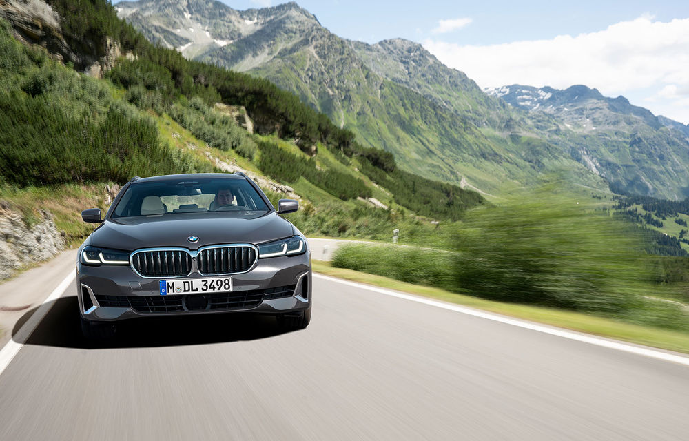 BMW Seria 5 facelift: modificări exterioare minore, îmbunătățiri pentru interior și două versiuni plug-in hybrid - Poza 79