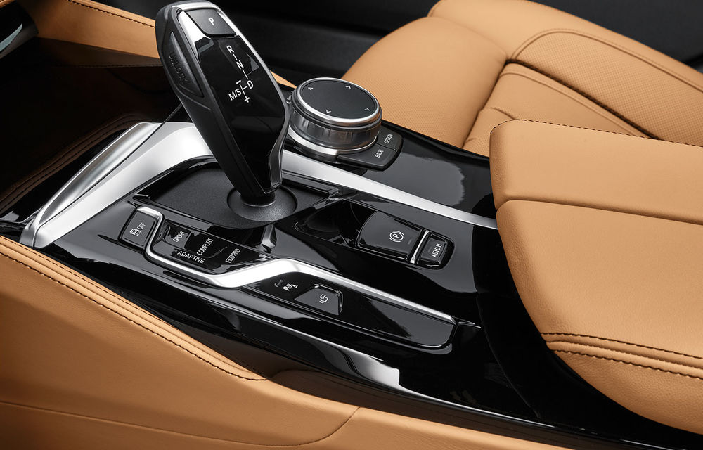 BMW Seria 5 facelift: modificări exterioare minore, îmbunătățiri pentru interior și două versiuni plug-in hybrid - Poza 71