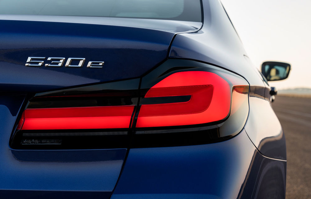 BMW Seria 5 facelift: modificări exterioare minore, îmbunătățiri pentru interior și două versiuni plug-in hybrid - Poza 9