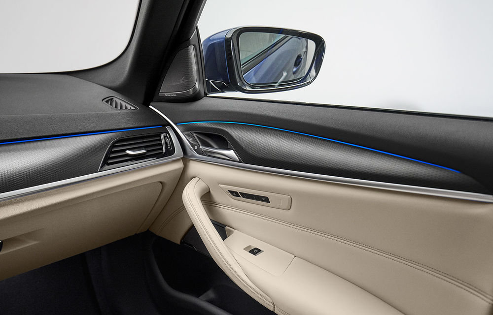 BMW Seria 5 facelift: modificări exterioare minore, îmbunătățiri pentru interior și două versiuni plug-in hybrid - Poza 42