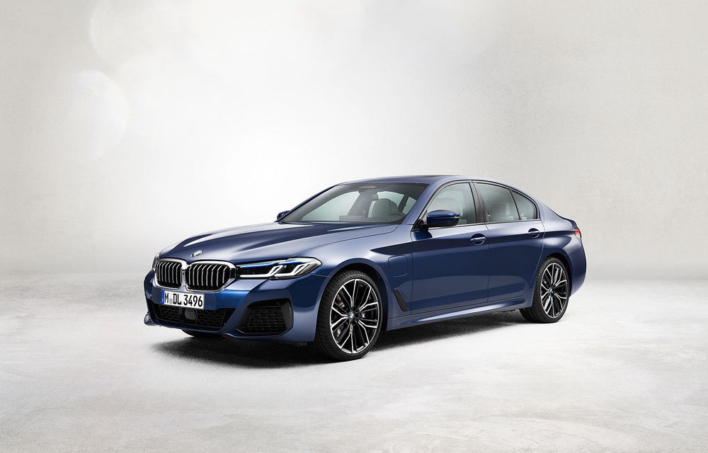 BMW Seria 5 facelift: modificări exterioare minore, îmbunătățiri pentru interior și două versiuni plug-in hybrid - Poza 21