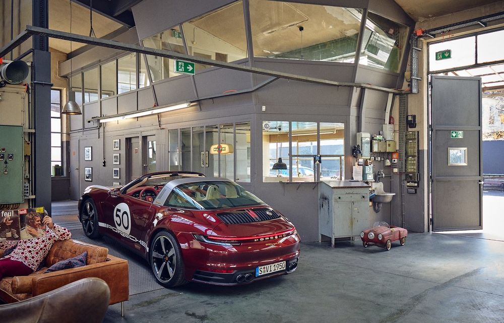 În numele istoriei: Porsche 911 Targa Heritage Design Edition se adresează colecționarilor și celor care apreciază tradiția mărcii germane - Poza 26