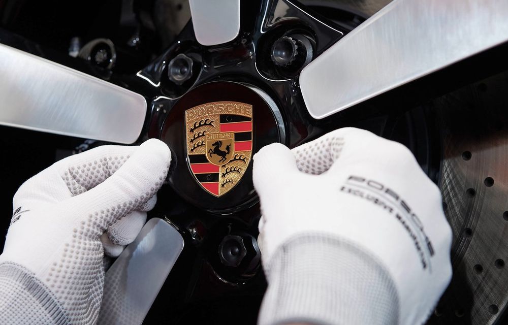 În numele istoriei: Porsche 911 Targa Heritage Design Edition se adresează colecționarilor și celor care apreciază tradiția mărcii germane - Poza 68