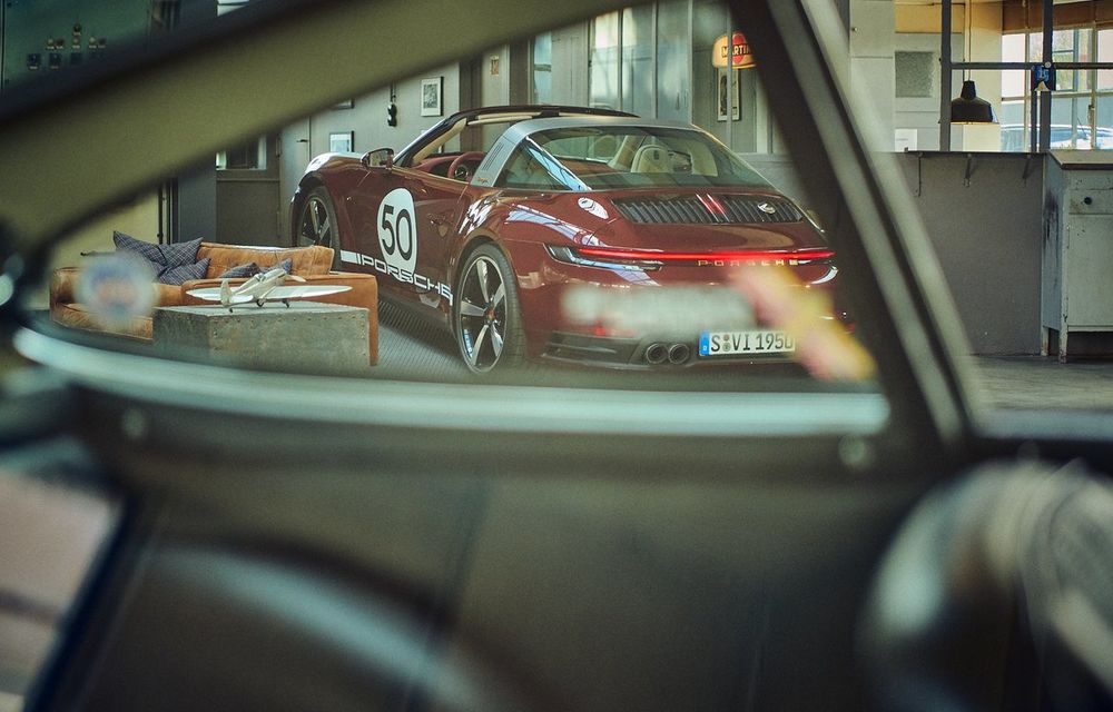 În numele istoriei: Porsche 911 Targa Heritage Design Edition se adresează colecționarilor și celor care apreciază tradiția mărcii germane - Poza 40