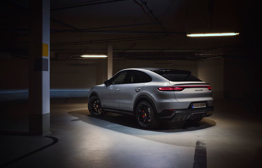 Porsche a prezentat noile Cayenne GTS și Cayenne GTS Coupe: SUV-urile au motor V8 cu 460 de cai putere - Poza 3