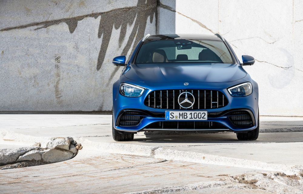 Mercedes a prezentat AMG E63 sedan și AMG E63 T-Modell facelift: noutăți estetice, sistem de infotainment MBUX și suspensie modificată - Poza 28