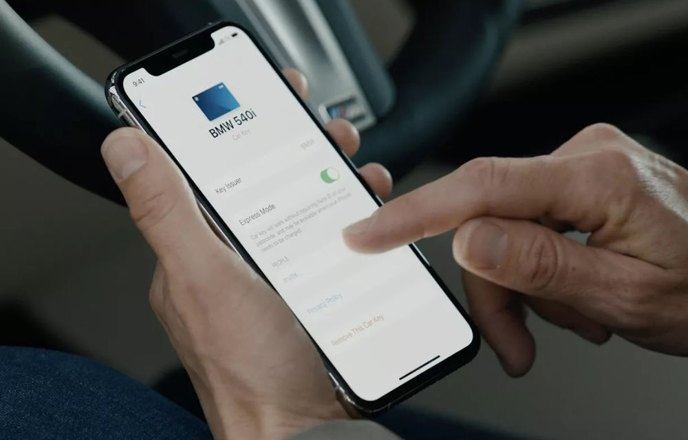 Apple a lansat Car Key: aplicația îți permite să deschizi mașina fără cheie cu un iPhone - Poza 1