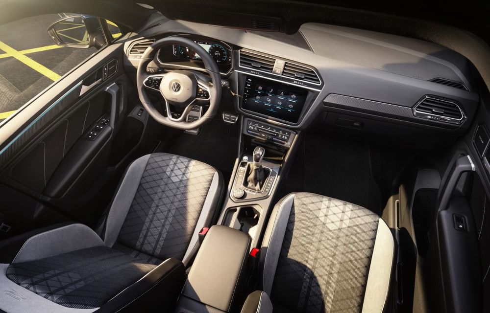 Volkswagen a prezentat Tiguan facelift: SUV-ul compact are versiune plug-in hybrid cu autonomie de până la 50 de kilometri și variantă de performanță cu 320 CP - Poza 31