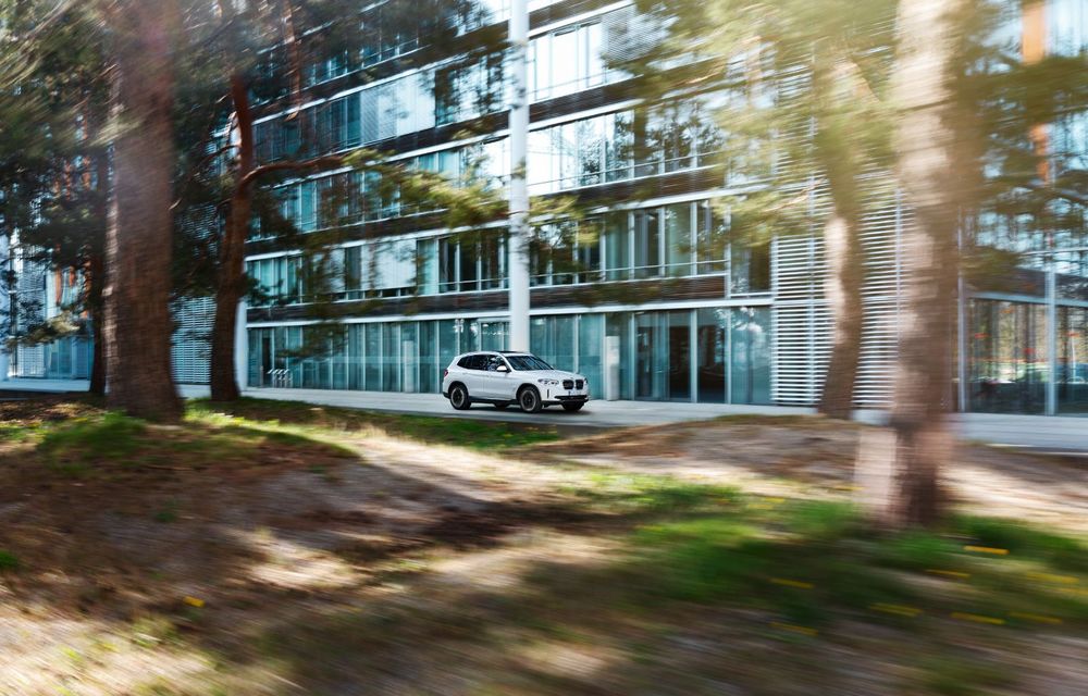 BMW a prezentat noul iX3: primul SUV electric al companiei are 286 CP și autonomie de până la 460 de kilometri - Poza 40