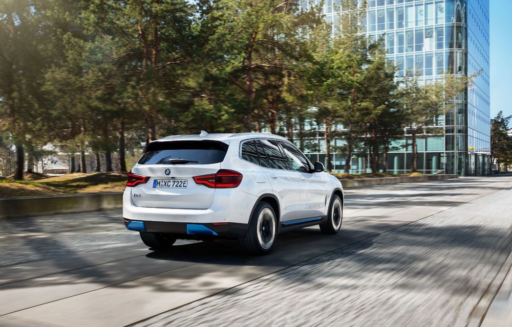 BMW a prezentat noul iX3: primul SUV electric al companiei are 286 CP și autonomie de până la 460 de kilometri - Poza 41