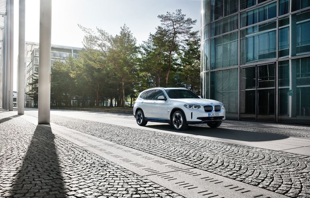 BMW a prezentat noul iX3: primul SUV electric al companiei are 286 CP și autonomie de până la 460 de kilometri - Poza 36