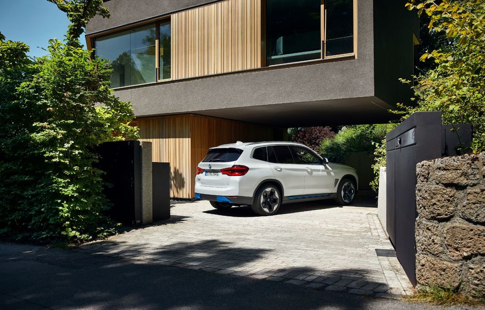 BMW a prezentat noul iX3: primul SUV electric al companiei are 286 CP și autonomie de până la 460 de kilometri - Poza 20