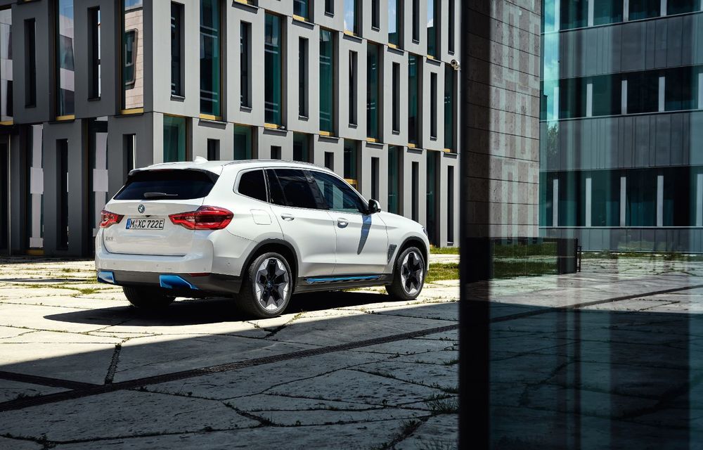 BMW a prezentat noul iX3: primul SUV electric al companiei are 286 CP și autonomie de până la 460 de kilometri - Poza 27