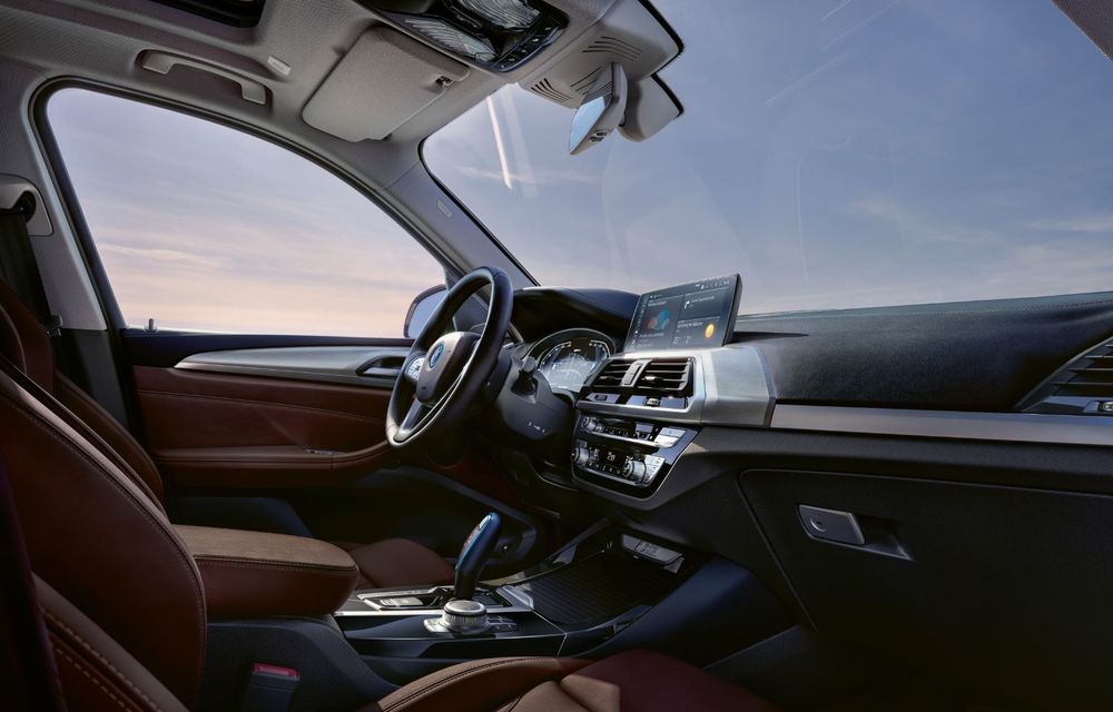 BMW a prezentat noul iX3: primul SUV electric al companiei are 286 CP și autonomie de până la 460 de kilometri - Poza 47