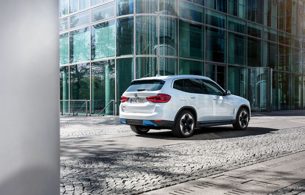 BMW a prezentat noul iX3: primul SUV electric al companiei are 286 CP și autonomie de până la 460 de kilometri - Poza 44