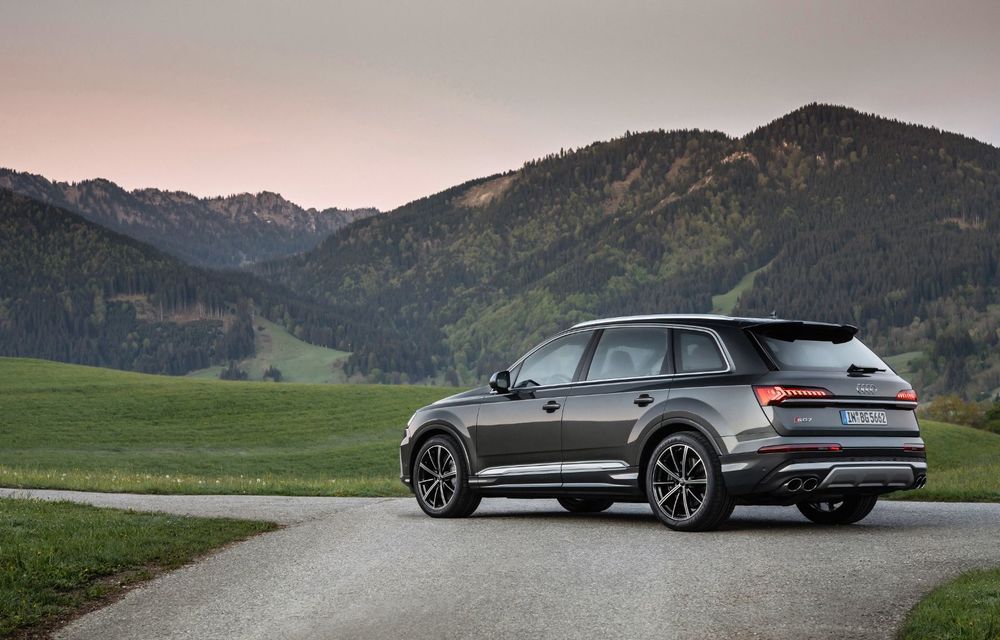 Audi introduce un motor V8 pe benzină pentru SUV-urile SQ7 și SQ8: 507 cai putere și 4.1 secunde pentru 0-100 km/h - Poza 13
