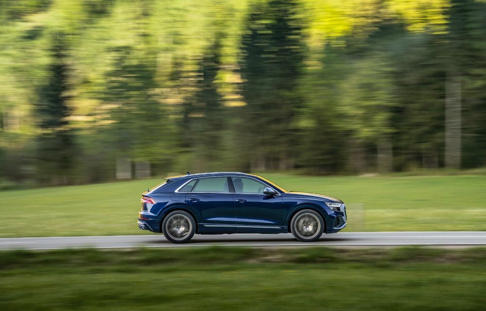 Audi introduce un motor V8 pe benzină pentru SUV-urile SQ7 și SQ8: 507 cai putere și 4.1 secunde pentru 0-100 km/h - Poza 31