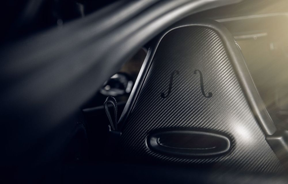 Mașinile lui James Bond: Aston Martin a lansat ediția specială “007” pentru Vantage și DBS Superleggera - Poza 26