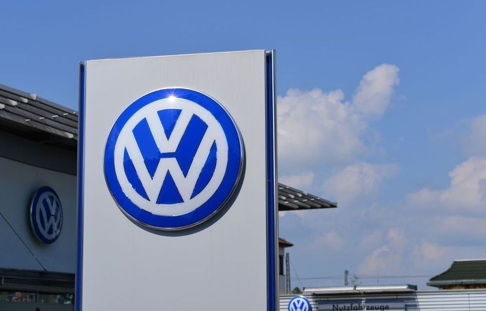 Președintele Volkswagen scapă de noi acuzații privind manipularea piețelor în scandalul Dieselgate: compania va plăti o amendă de 1.5 milioane de euro - Poza 1