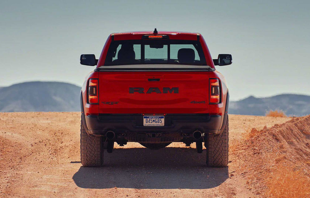 Noul pick-up Ram 1500 TRX va fi disponbil și în Europa: modelul are un motor V8 de 6.2 litri și 712 cai putere - Poza 4