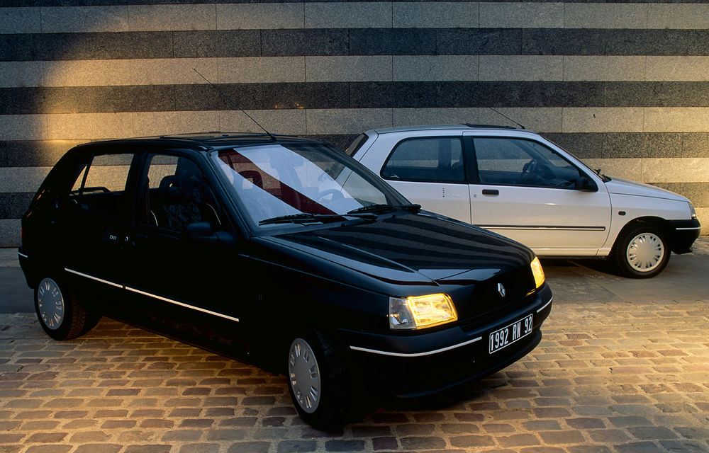 Renault Clio aniversează 30 de ani de la debut: modelul de clasă mică a fost produs în peste 15 milioane de unități - Poza 2