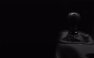 Nissan a publicat un nou teaser video cu viitorul Z Proto: modelul sport va avea transmisie manuală și va fi prezentat în 15 septembrie