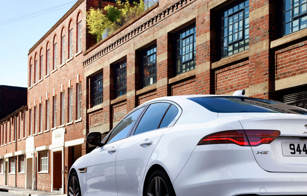 Îmbunătățiri pentru Jaguar XE facelift: motorizare diesel mild-hybrid de 204 CP și sistem de infotainment de 10 inch - Poza 8