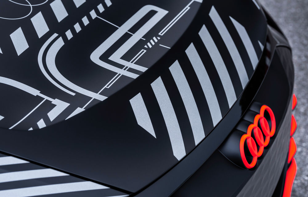 Audi publică teasere cu versiunea de serie a lui e-tron GT: sportiva electrică va avea autonomie de 400 de kilometri - Poza 79