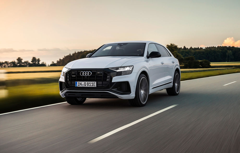 Audi Q8 primește versiuni plug-in hybrid: până la 462 de cai putere și autonomie electrică de 47 de kilometri - Poza 1