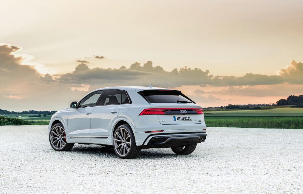 Audi Q8 primește versiuni plug-in hybrid: până la 462 de cai putere și autonomie electrică de 47 de kilometri - Poza 17