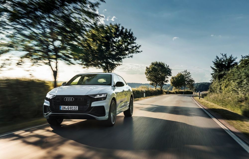 Audi Q8 primește versiuni plug-in hybrid: până la 462 de cai putere și autonomie electrică de 47 de kilometri - Poza 2