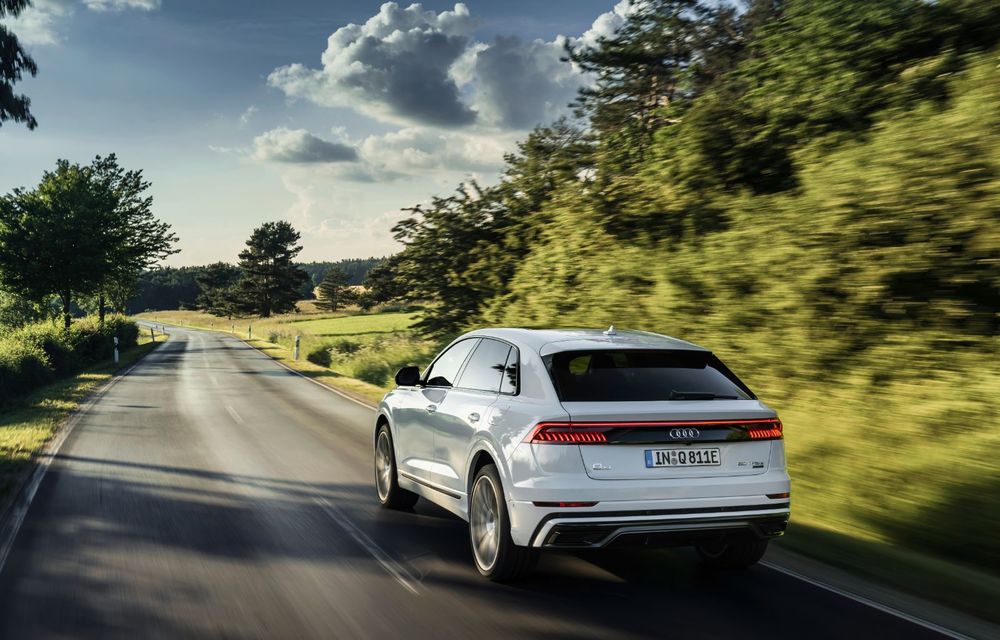Audi Q8 primește versiuni plug-in hybrid: până la 462 de cai putere și autonomie electrică de 47 de kilometri - Poza 9