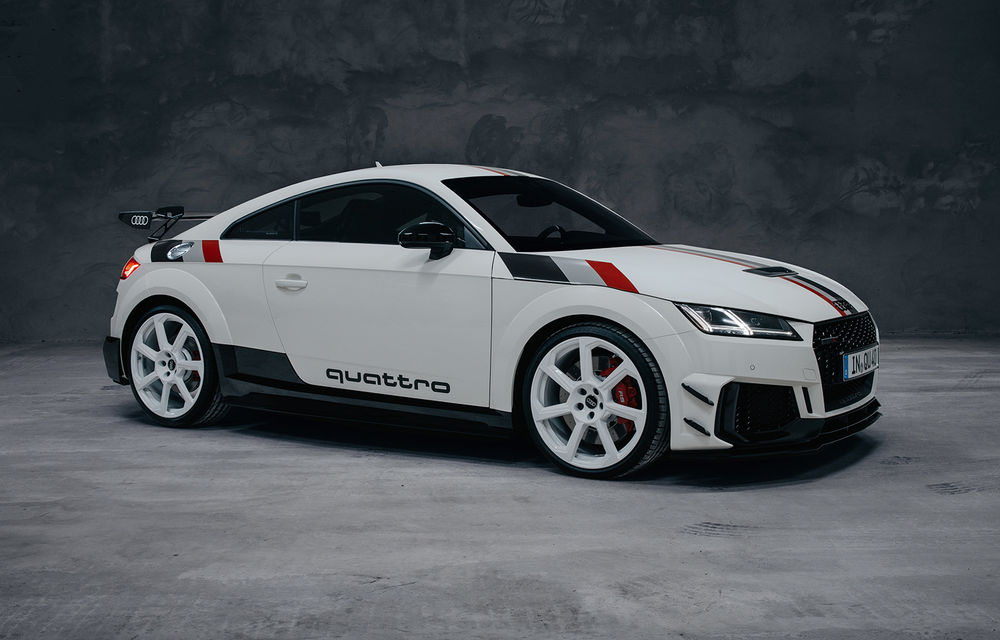 Audi lansează ediția aniversară TT RS 40 years of quattro: versiunea destinată exclusiv pieței din Germania va fi produsă în 40 de unități - Poza 1