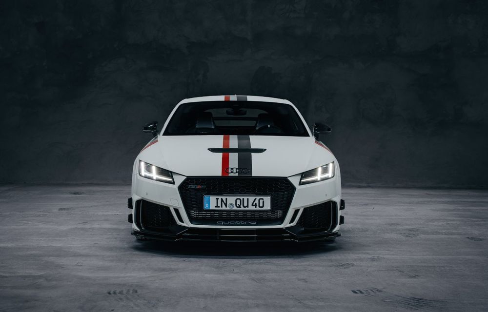 Audi lansează ediția aniversară TT RS 40 years of quattro: versiunea destinată exclusiv pieței din Germania va fi produsă în 40 de unități - Poza 4
