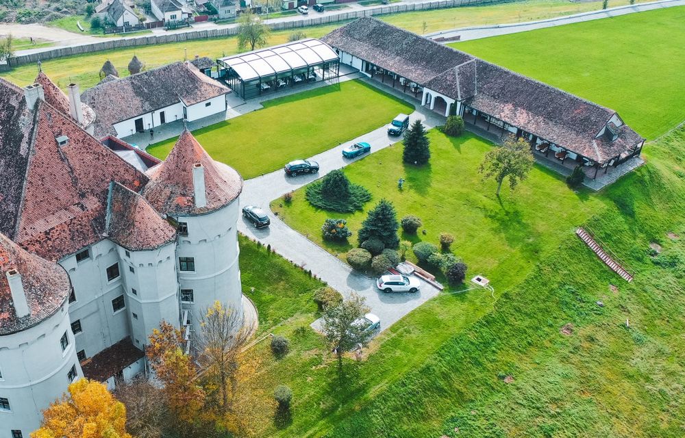 Romanian Roads Luxury Edition, ziua 3: Povestea unui castel desprins din povești și drumul spre inima Transilvaniei - Poza 99