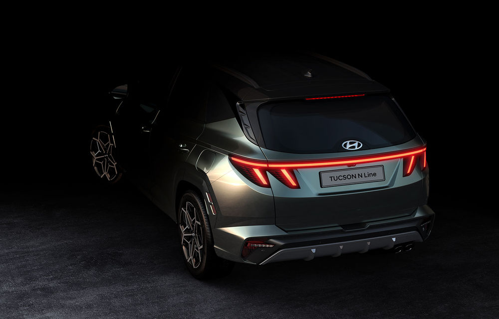 Primele imagini teaser cu noua generație Hyundai Tucson N Line: design mai agresiv pentru SUV-ul asiatic - Poza 2