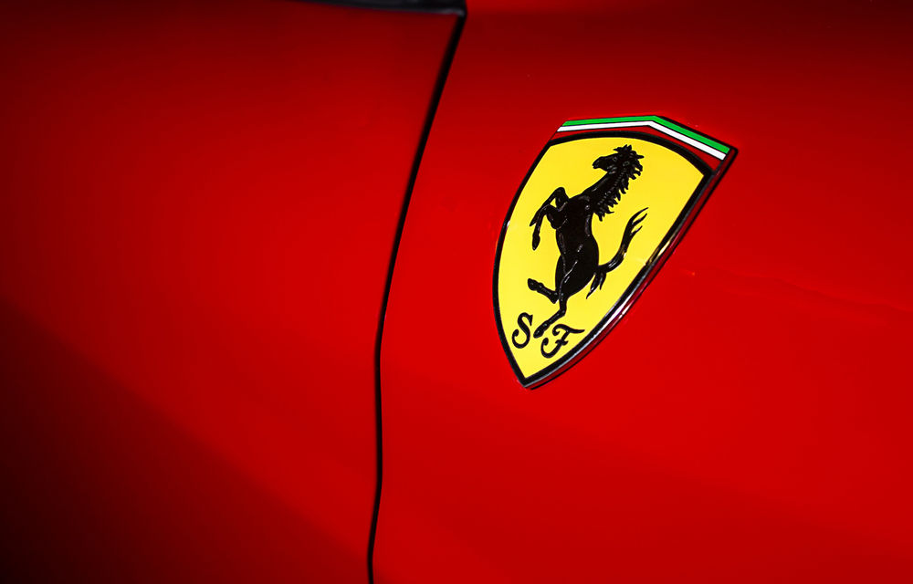 Ferrari pregătește o versiune Spider pentru SF90 Stradale: modelul ar urma să fie prezentat în 12 noiembrie - Poza 1