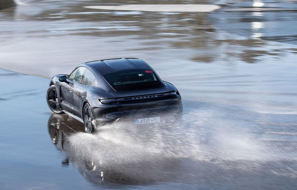Porsche Taycan stabilește un record Guinness: cel mai lung derapaj controlat realizat de un model electric - Poza 18