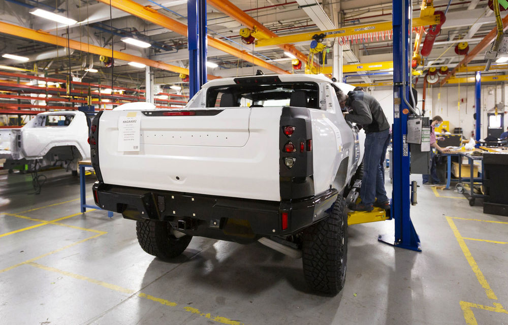 General Motors începe testele de iarnă cu Hummer EV: pick-up-ul electric de 1000 de cai putere va fi disponibil în 2021 - Poza 3