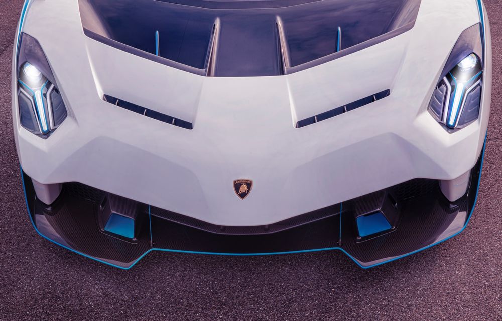 Lamborghini a prezentat SC20: supercar-ul unicat nu are plafon și este echipat cu un V12 de 770 CP - Poza 30