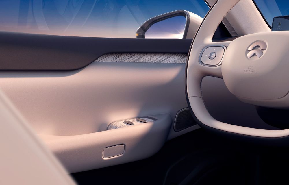 Nio prezintă sedanul electric ET7: 650 de cai putere și autonomie de până la 1.000 de kilometri - Poza 11