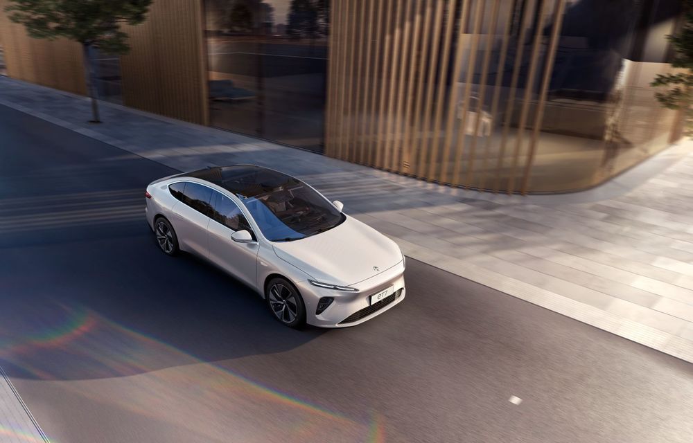 Nio prezintă sedanul electric ET7: 650 de cai putere și autonomie de până la 1.000 de kilometri - Poza 8