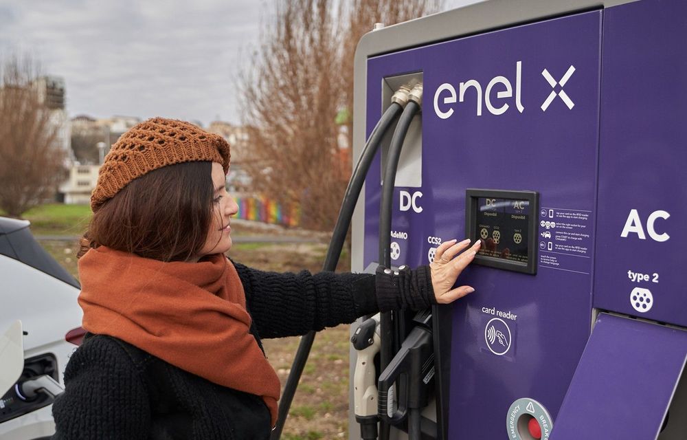 Enel X a instalat primele stații de încărcare pentru electrice în Constanța: 53 de stații la nivel național - Poza 1