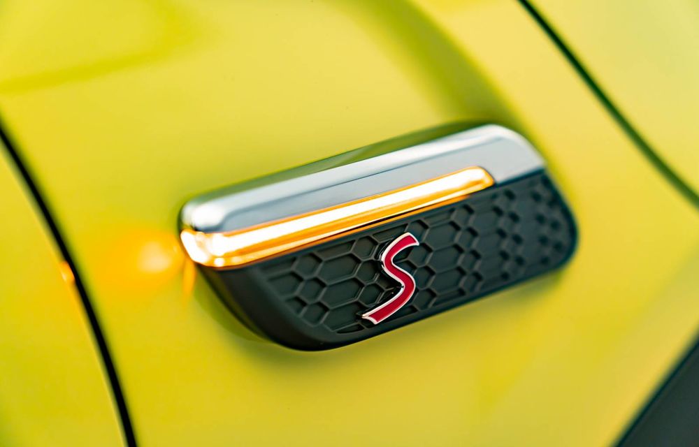 Acesta este noul Mini facelift: design nou, volan încălzit și frână de parcare electronică - Poza 138