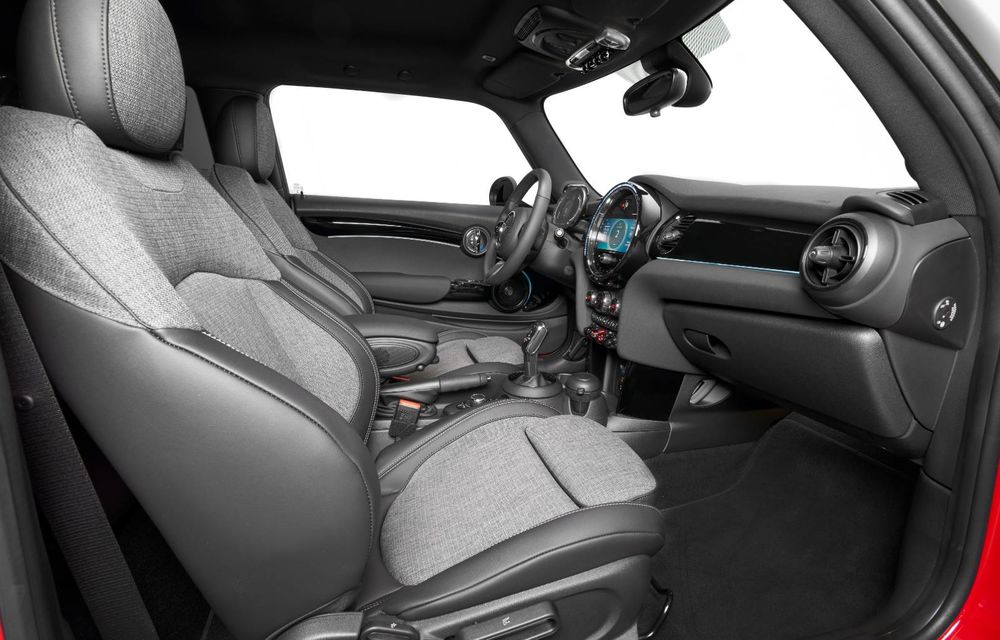 Acesta este noul Mini facelift: design nou, volan încălzit și frână de parcare electronică - Poza 89
