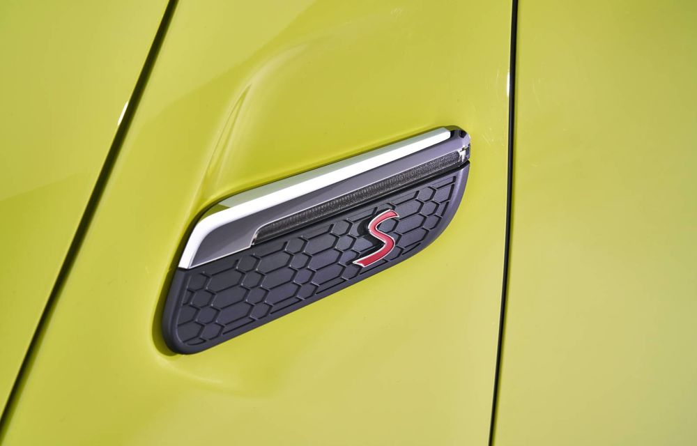 Acesta este noul Mini facelift: design nou, volan încălzit și frână de parcare electronică - Poza 24