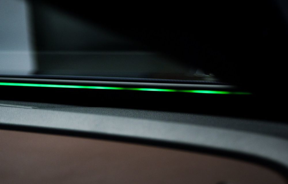 Noul Volkswagen ID.4 interacționează cu pasagerii prin intermediul unei benzi LED - Poza 6