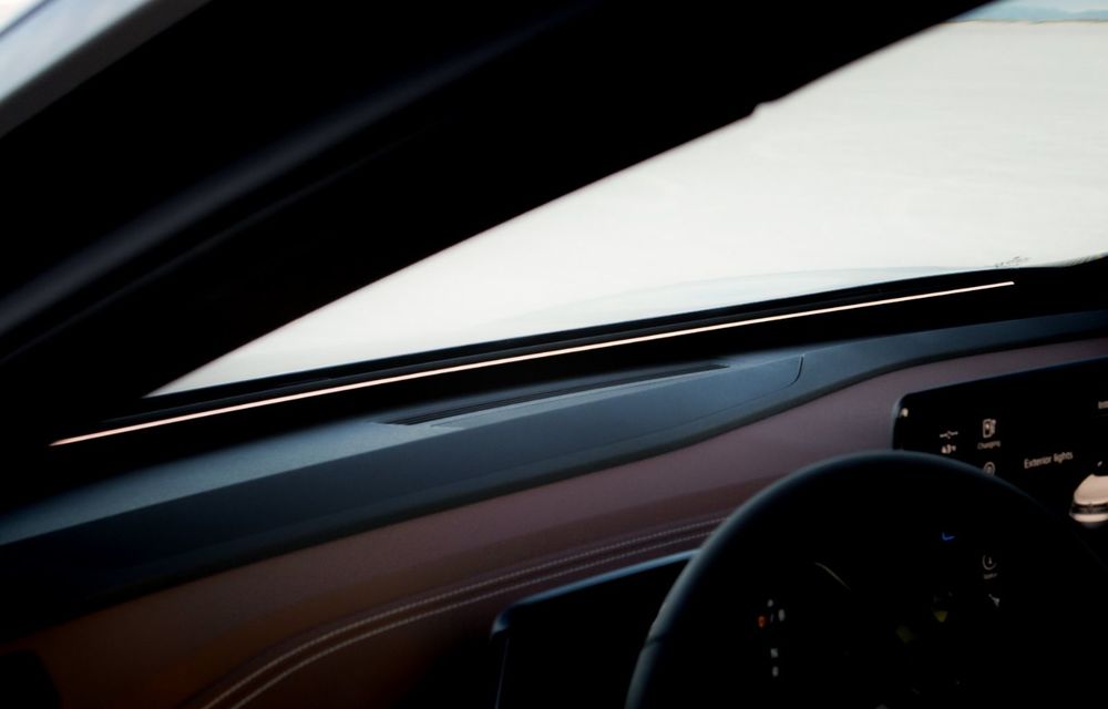 Noul Volkswagen ID.4 interacționează cu pasagerii prin intermediul unei benzi LED - Poza 9
