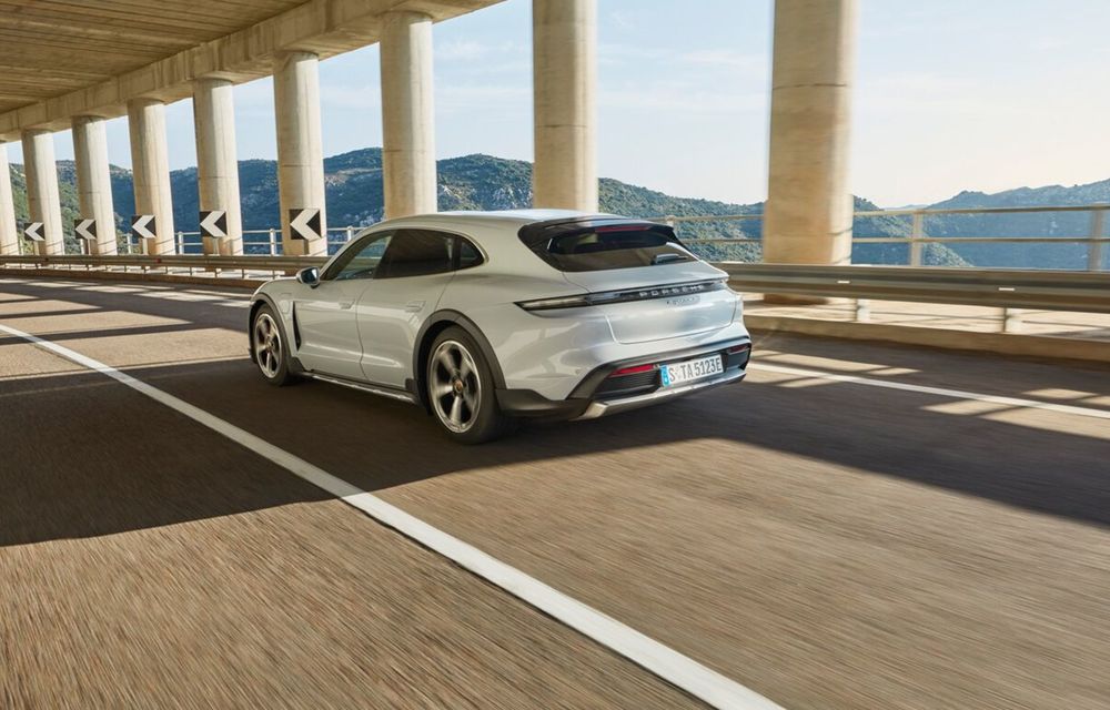Acesta este noul Porsche Taycan Cross Turismo: mod de rulare Gravel, special pentru off-road - Poza 20